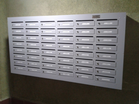 F/69 PS608 falra szerelhető postaláda blokk